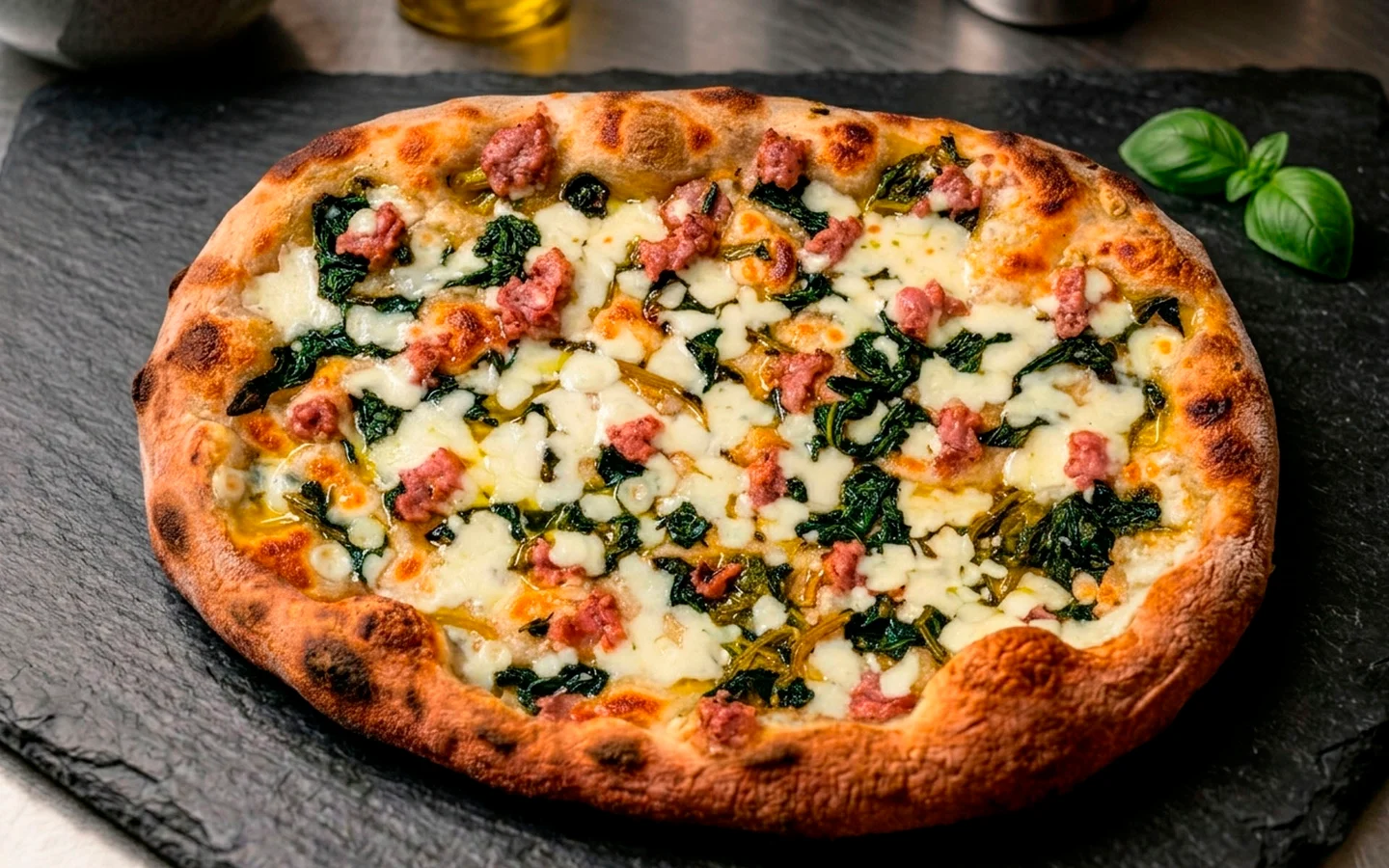 Photo produit de Pinsa Romana Salsiccia e Friarielli — Pinsa Italia